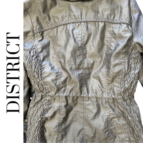 District Women’s Lightweight Jacket Ruching Detail Metallic Grey Brown Medium - Picture 5 of 7